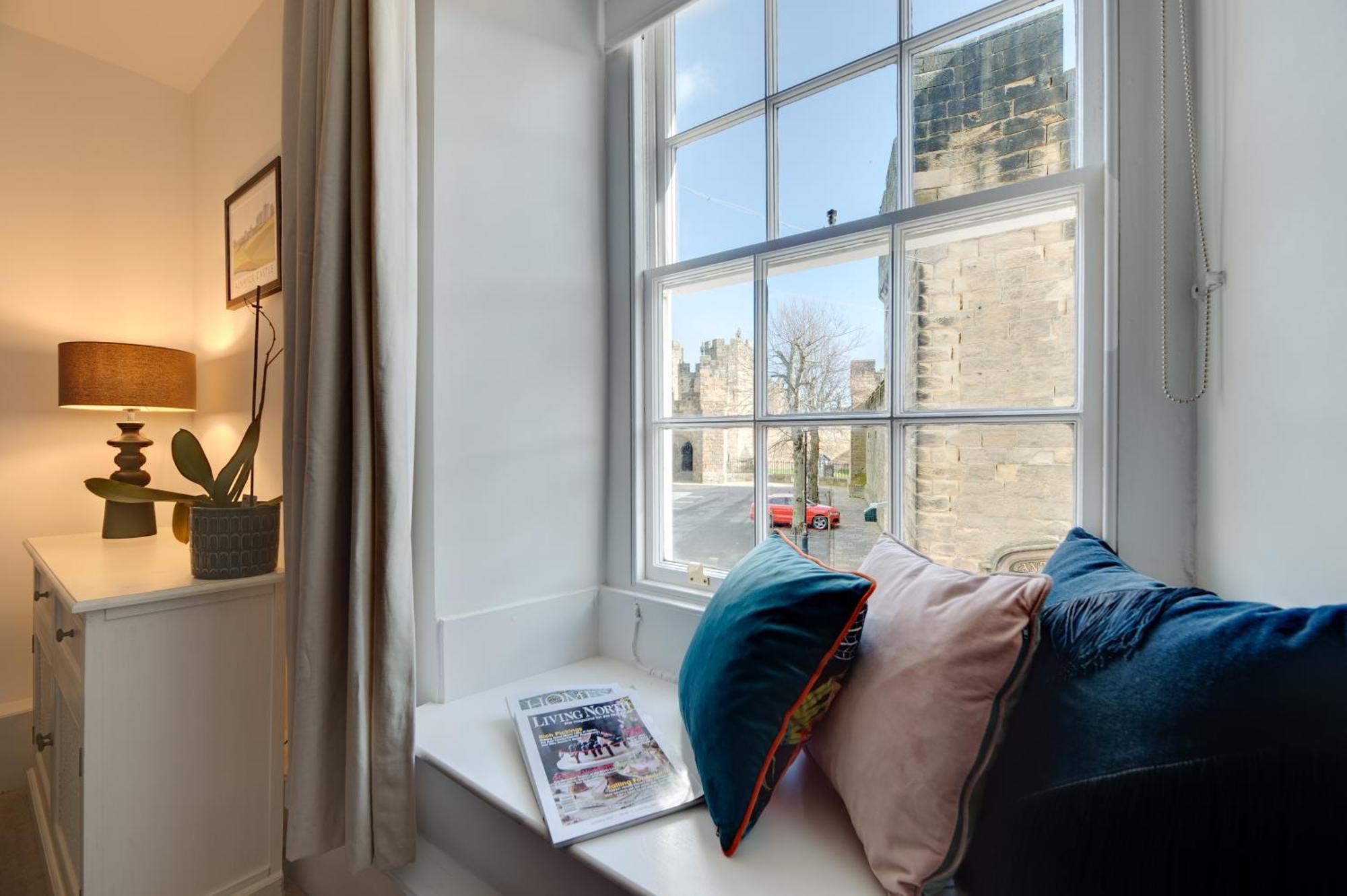 Lionsgate View - Luxury Apartment Opposite Alnwick Castle Exteriör bild